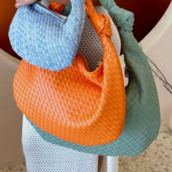 Melie Bianco Oversized Brigitte - Picture 8 of 8